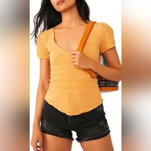 Free People Sugar Cube V-Neck T-Shirt in Yellow Size Extra Small XS We The Free